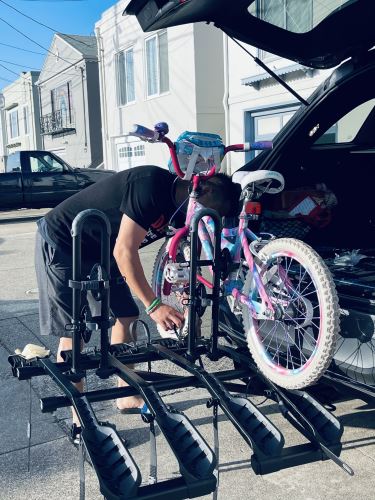 Hollywood Racks 4-Bike Destination with kid's bike loaded up